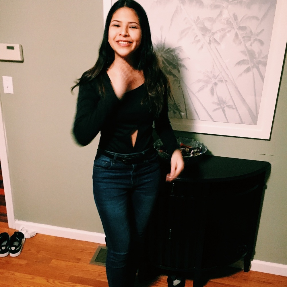 Meet your Posher, Yesenia